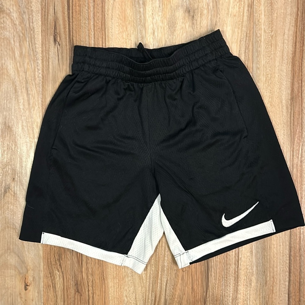 Nike mesh boys shorts